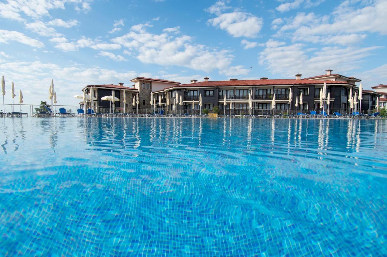 Nevis Resort & Aqua Park Солнечный берег Экстерьер фото